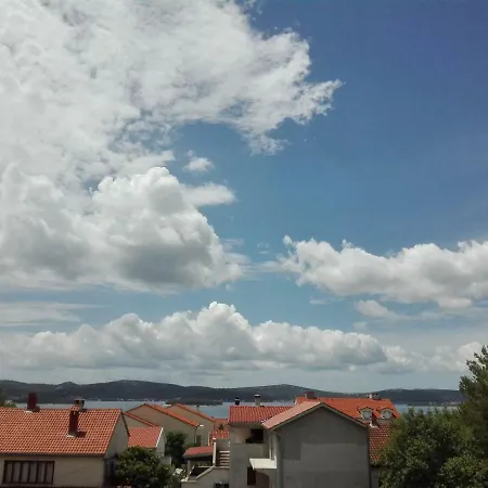 Jadranska Apartment *