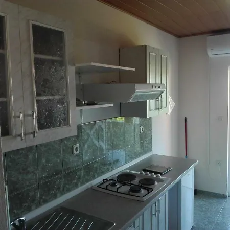 Jadranska * Biograd Na Moru